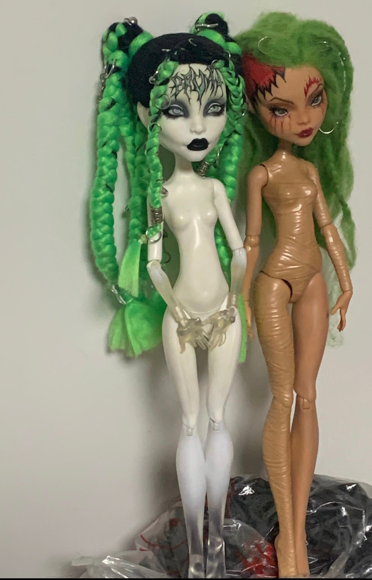 MONSTER HIGH DOLL OOAK CUSTOM,MONSTER HIGH DOLLS REPAINT,2 DOLLS - ART DOLL 095
