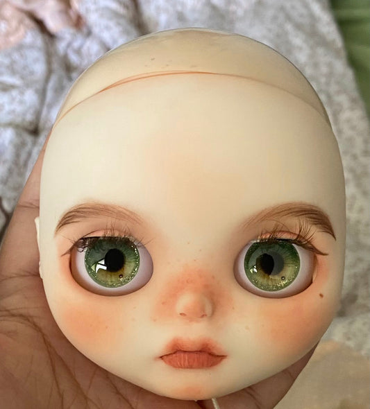Blythe Doll Custom Faceplate with  Makeup(Tank Skin)  01