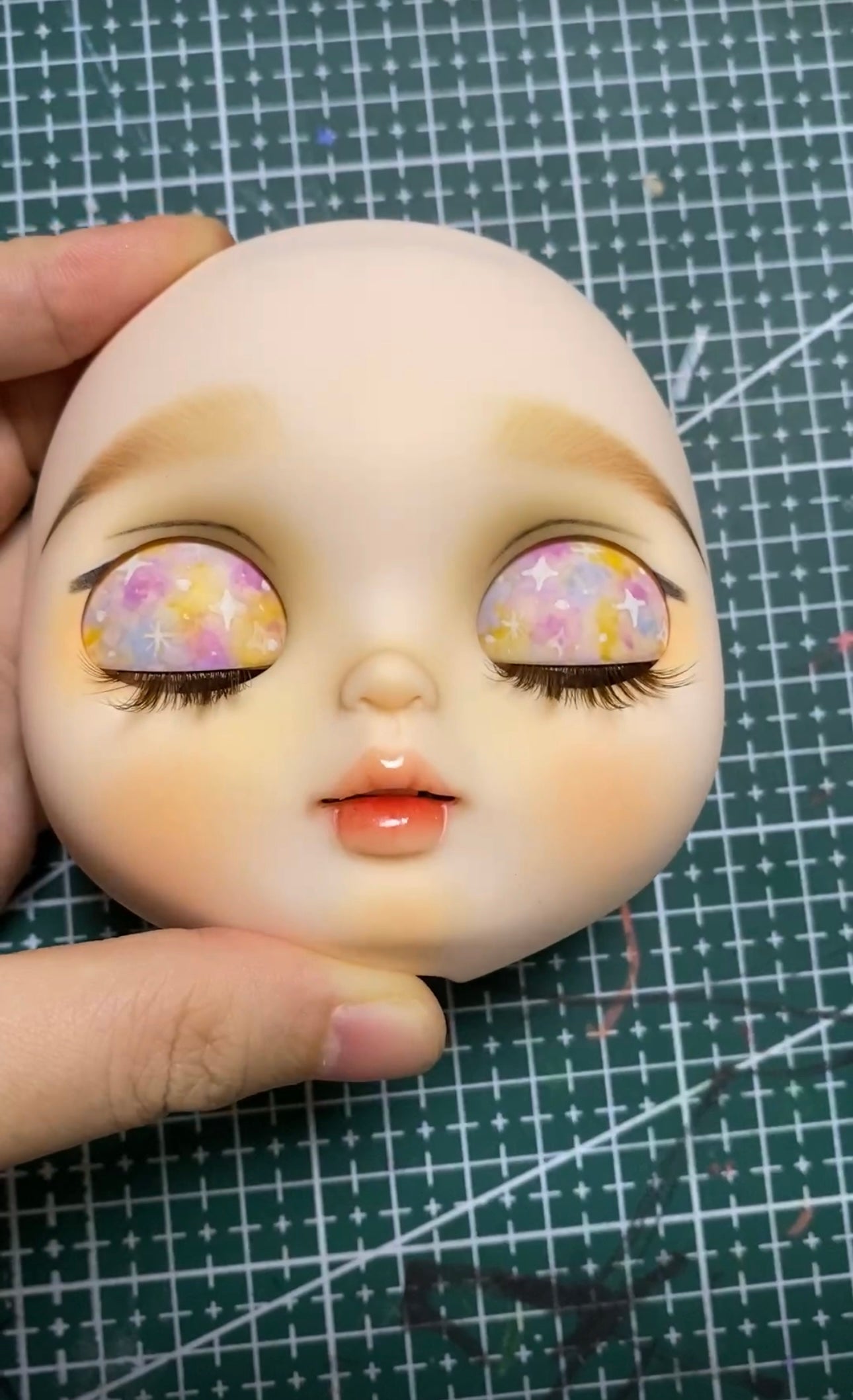 Blythe Doll Custom Faceplate with Makeup(White Skin) -RBL 09