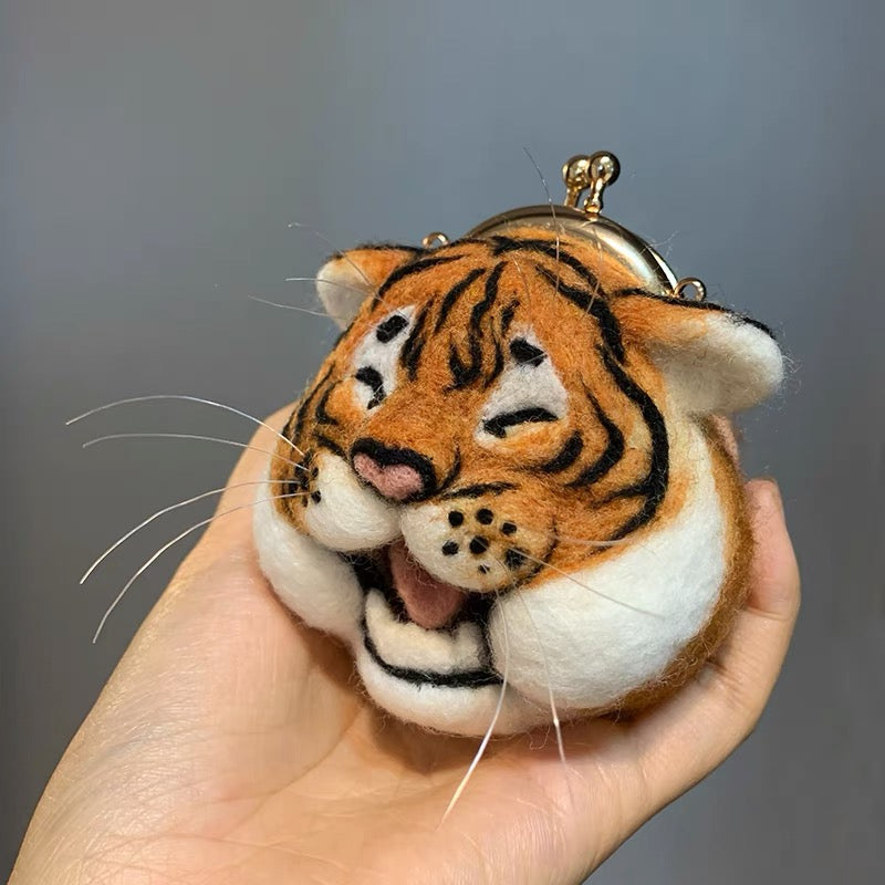 Needle felted wool Felting Animals 《Tigger》Wallets Material Kit Handmade Craft 016