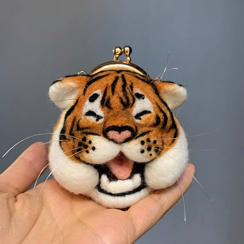 Needle felted wool Felting Animals 《Tigger》Wallets Material Kit Handmade Craft 016