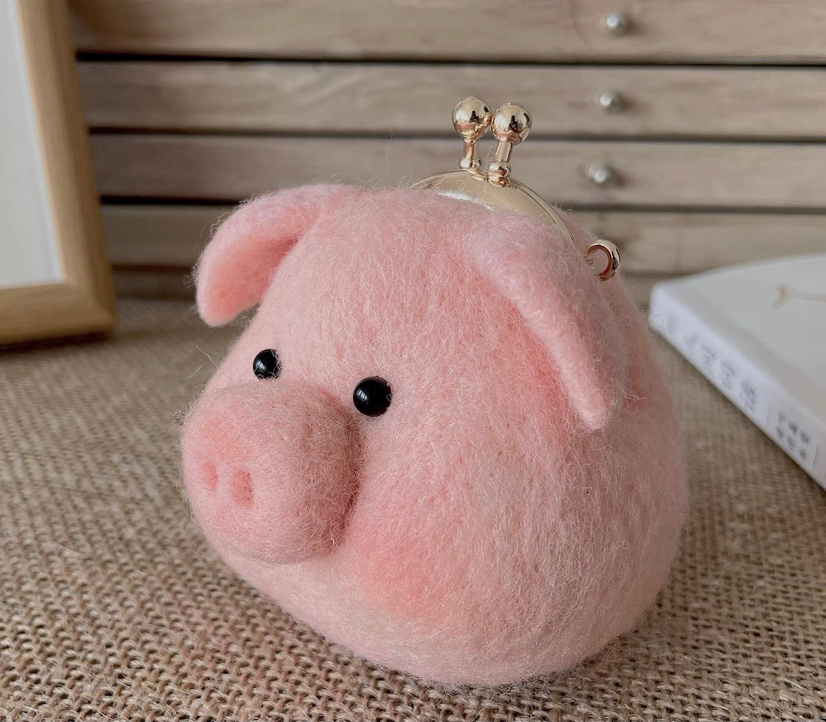 Needle felted wool Felting Animals 《PIG》Material Kit Handmade Craft Wallets 017