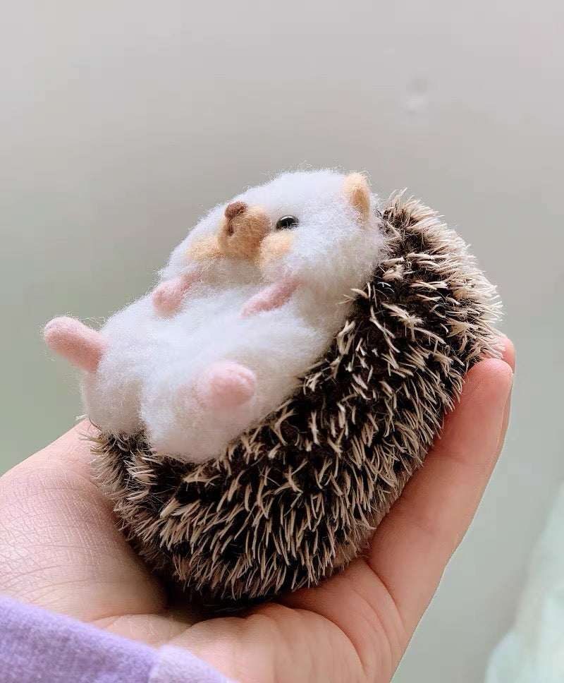 Needle felted wool Felting 《Hedgehogs》Material Kit Handmade Craft Valentine's Day Gift 025