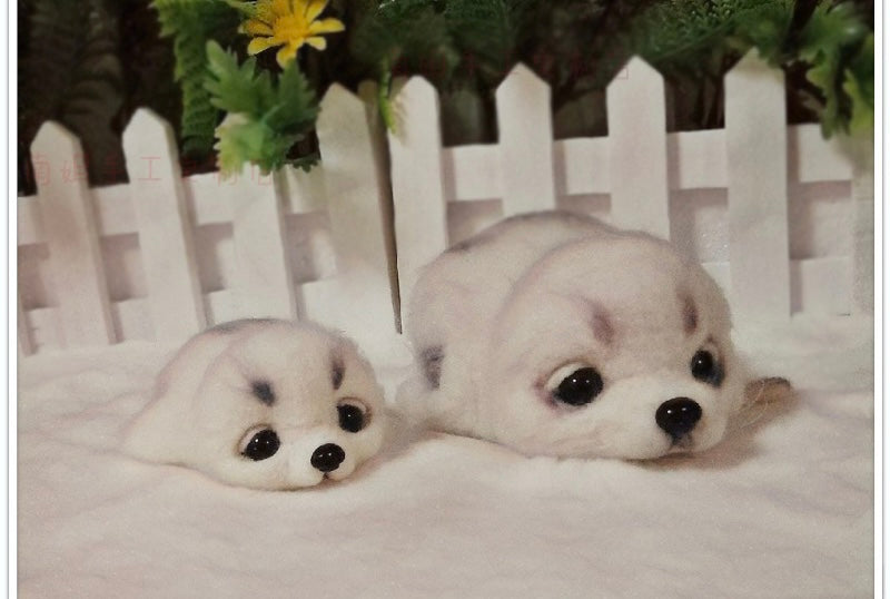 Needle felted wool Felting 《sea lion》Material Kit Handmade Craft Valentine's Day Gift 030