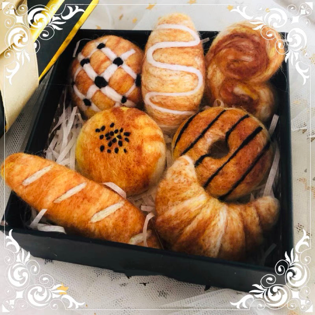 Needle Felting Animals《Breads》needle felt Material Kit Handmade 1Set(7breads),needle felting for beginners 033