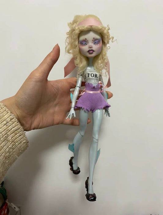 MONSTER HIGH DOLL OOAK CUSTOM,MONSTER HIGH DOLLS REPAINT,FRANKIE,DRACULAURA,LAGOONA ETC.- ART DOLL 0182
