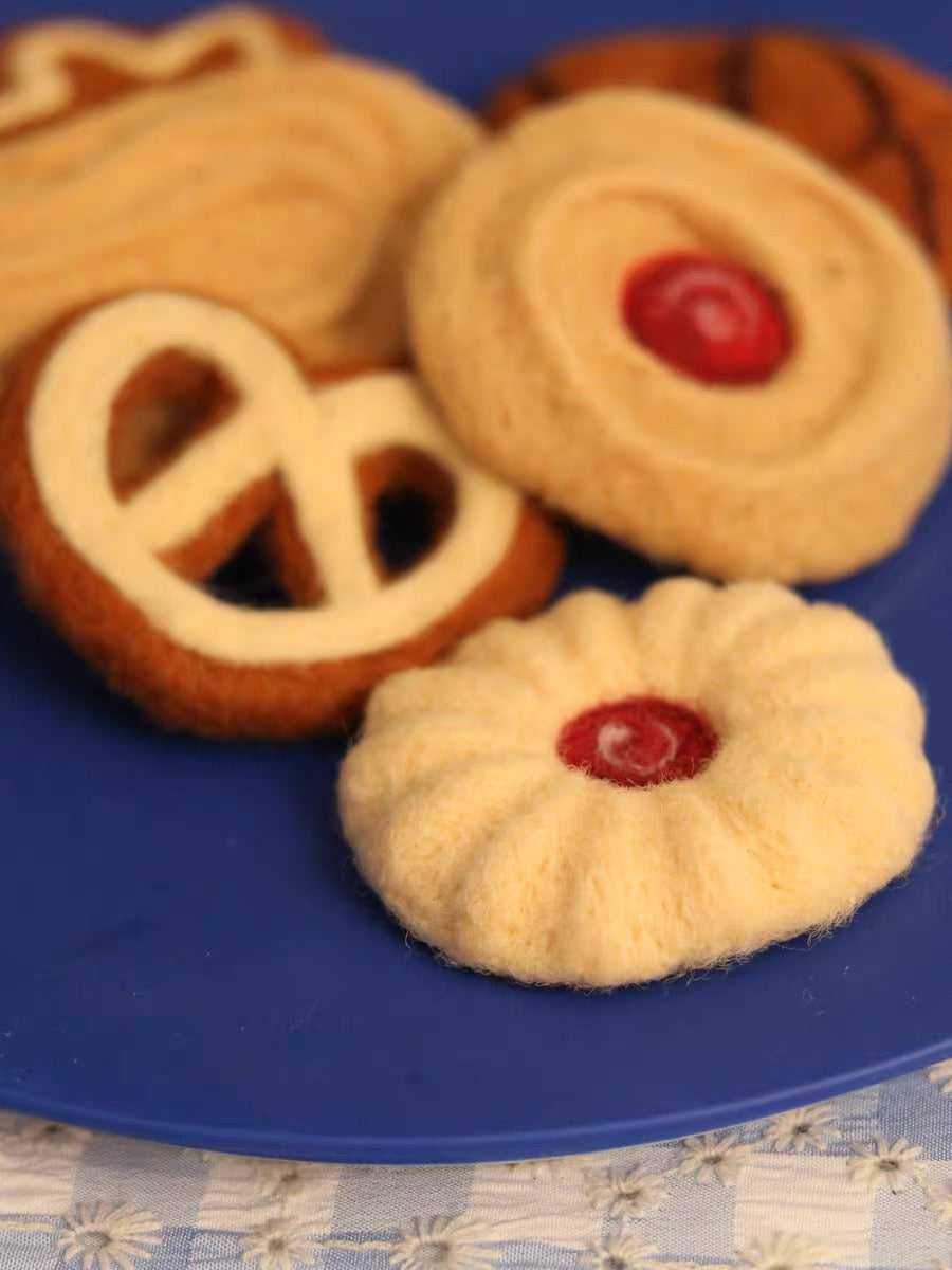 Needle Felting 《Cookies》Keychain needle felt Material Kit Handmade 1Set(6Cookies),needle felting for beginners 038