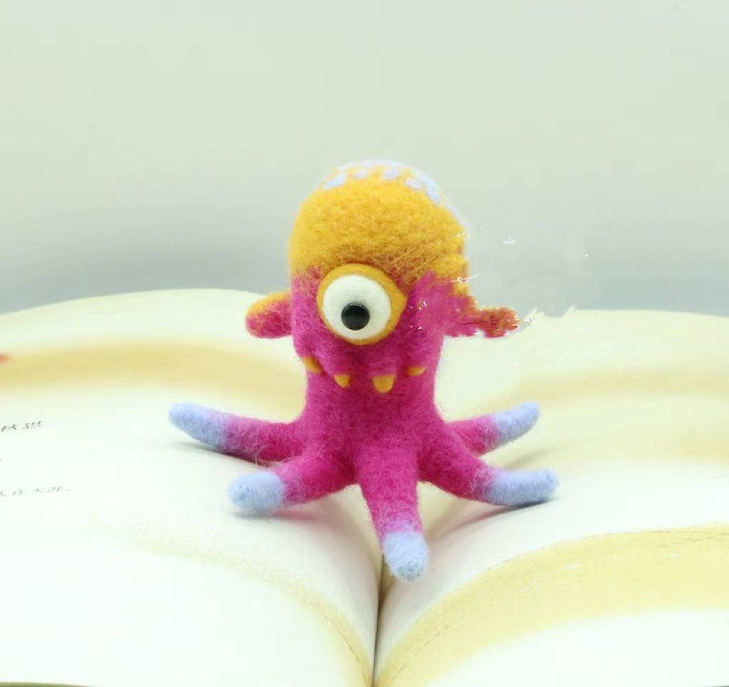 Needle Felting Animals《Monsters》needle felt Material Kit Handmade 1Set(3monsters),needle felting for beginners 039