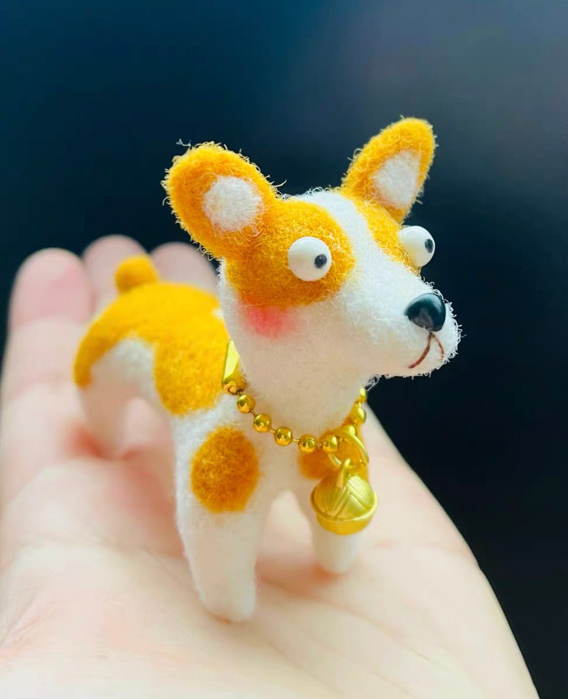 Needle Felt Wool ,Needle Felt Animals 《dog》Kit For Beginners. Handmade Craft Children's Gift , Felt Art 012
