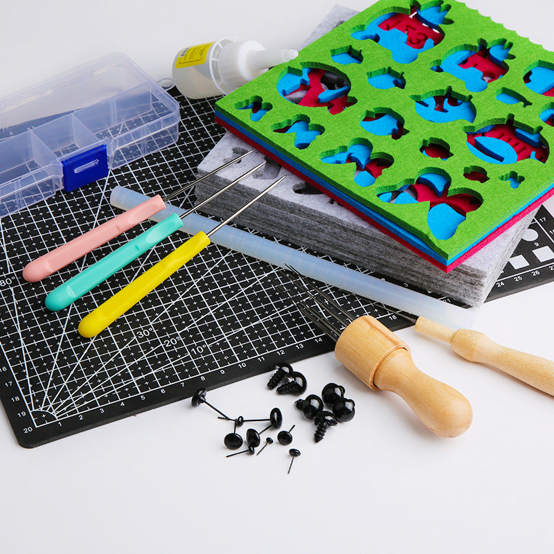Needle felting kit for beginners- wooden needle handle, felting needles, finger protectors, black toy eyes, foam pad. wool needle felting moulds set