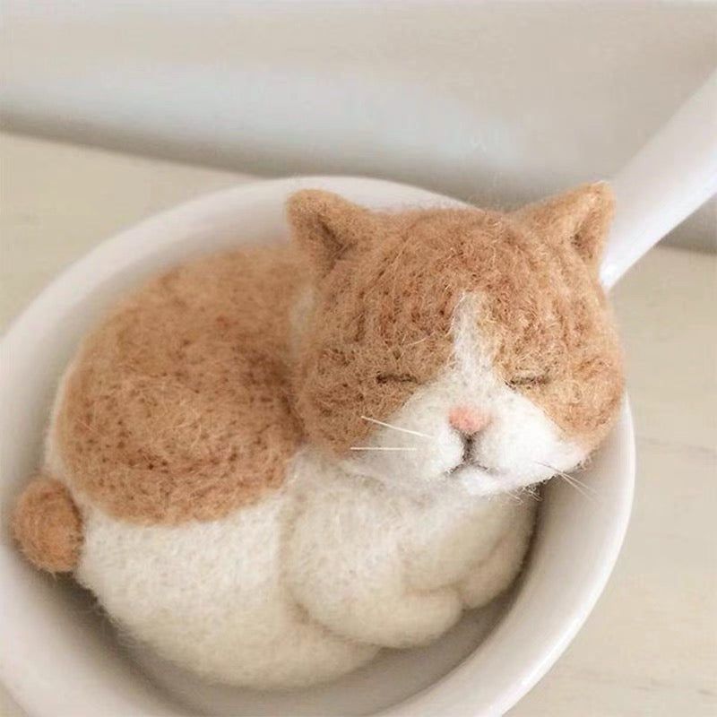 Needle Felting《Cats》needle felt Material Kit Handmade ,Needle Felting for Beginners 1 SET(2CATS)054
