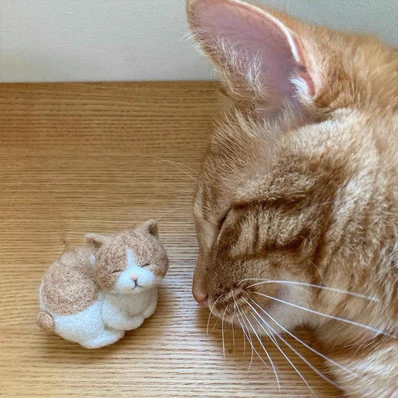 Needle Felting《Cats》needle felt Material Kit Handmade ,Needle Felting for Beginners 1 SET(2CATS)054