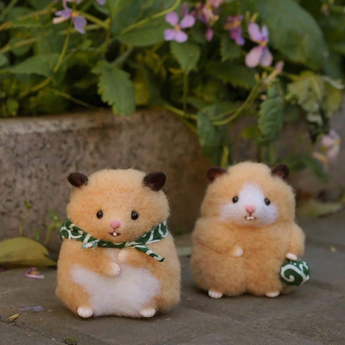 Needle Felting《Mouse》 Material Kit Handmade ,Animal Needle Felting Kit for Beginner059