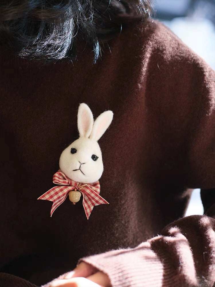 Needle Felting《Bunny》 Material Kit Handmade ,Animal Needle Felting Kit for Beginners 1Set(2 bunnys)059