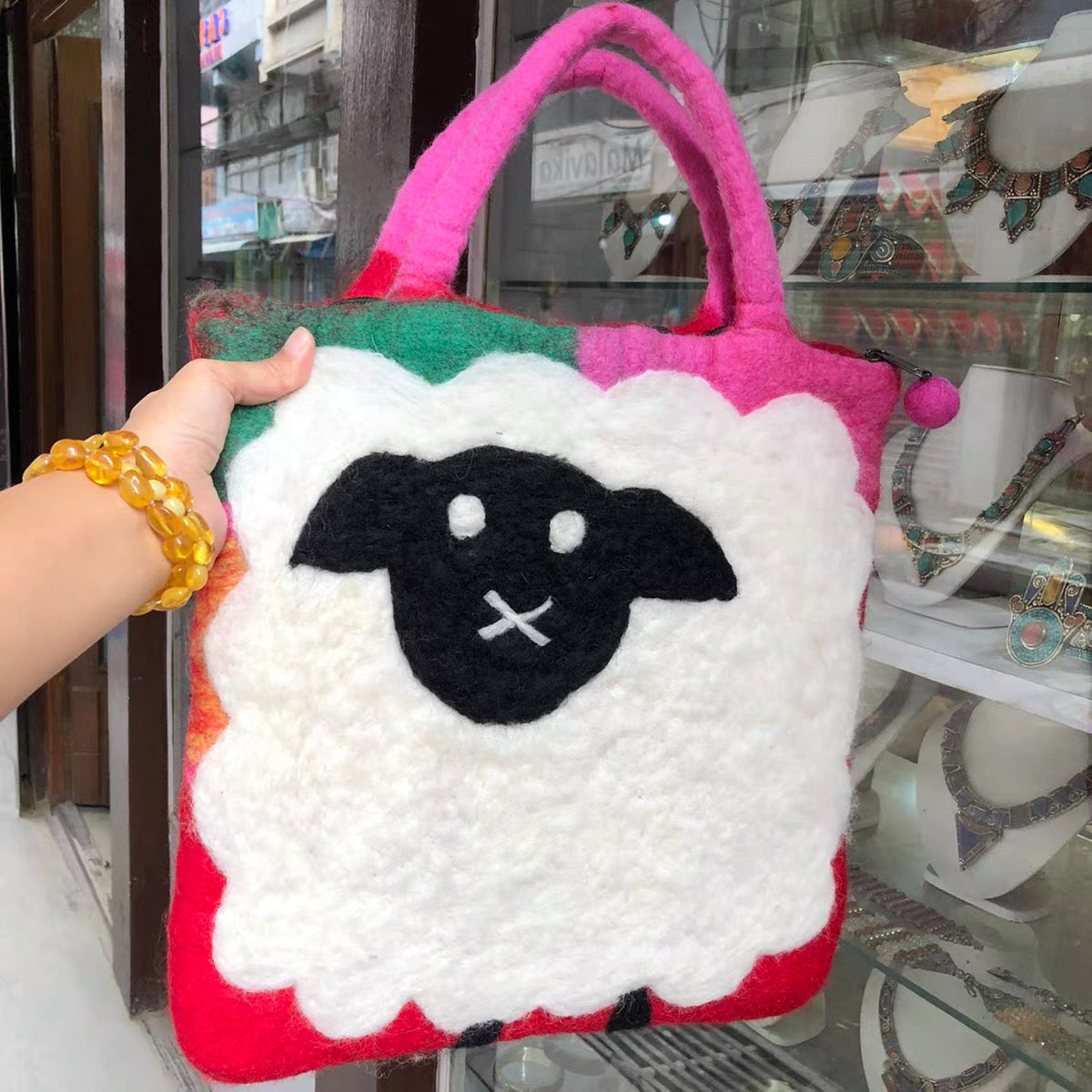 Felt handbag with sheep detail,Handmade04