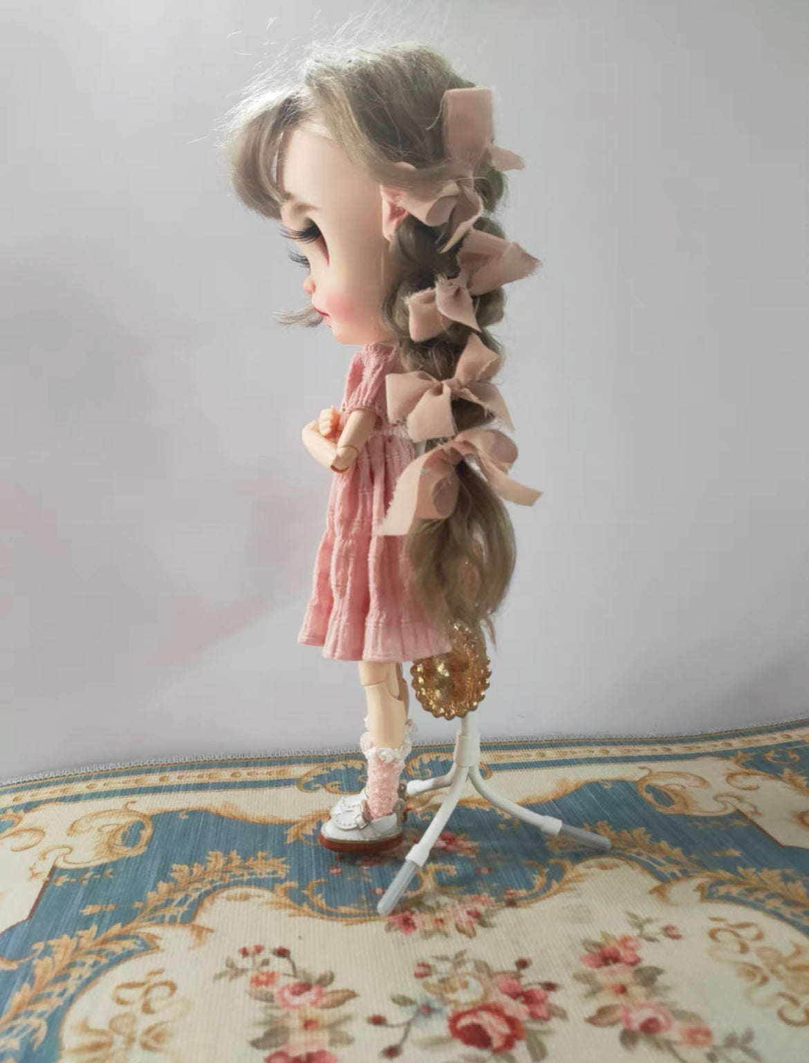 Blythe Doll Invisible Stand, Blythe Doll Stand, Blythe Doll Holder-2pic