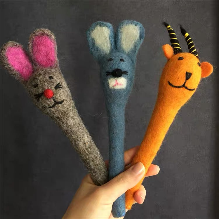 Felt pen with animals detail,Handmade 1set(2 pens)017