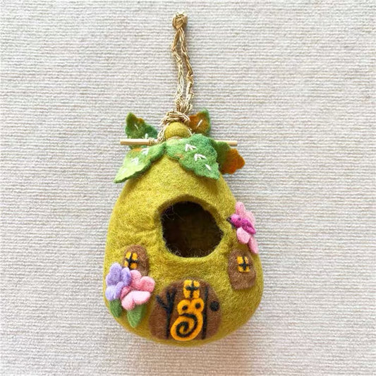 Felt wallet with birdhouse detail,Handmade room decor015