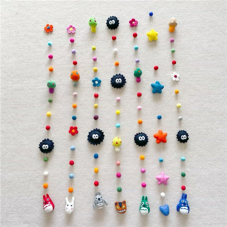 Needle felting Felt Hanging decorations with animals detail,Handmade room decor021