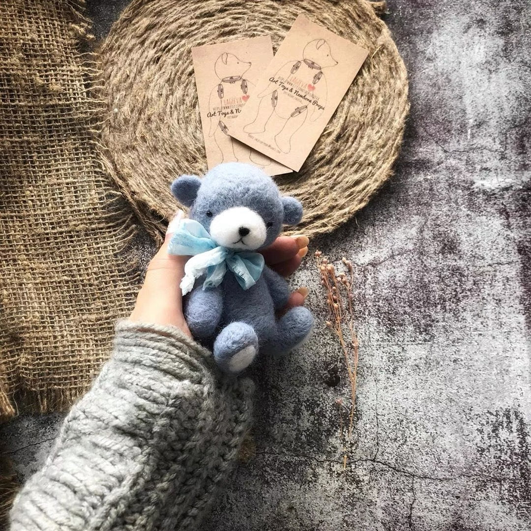 Needle Felting《bear》 Material Kit Handmade ,Animal Needle Felting Kit for Beginners 1set(2bears)076