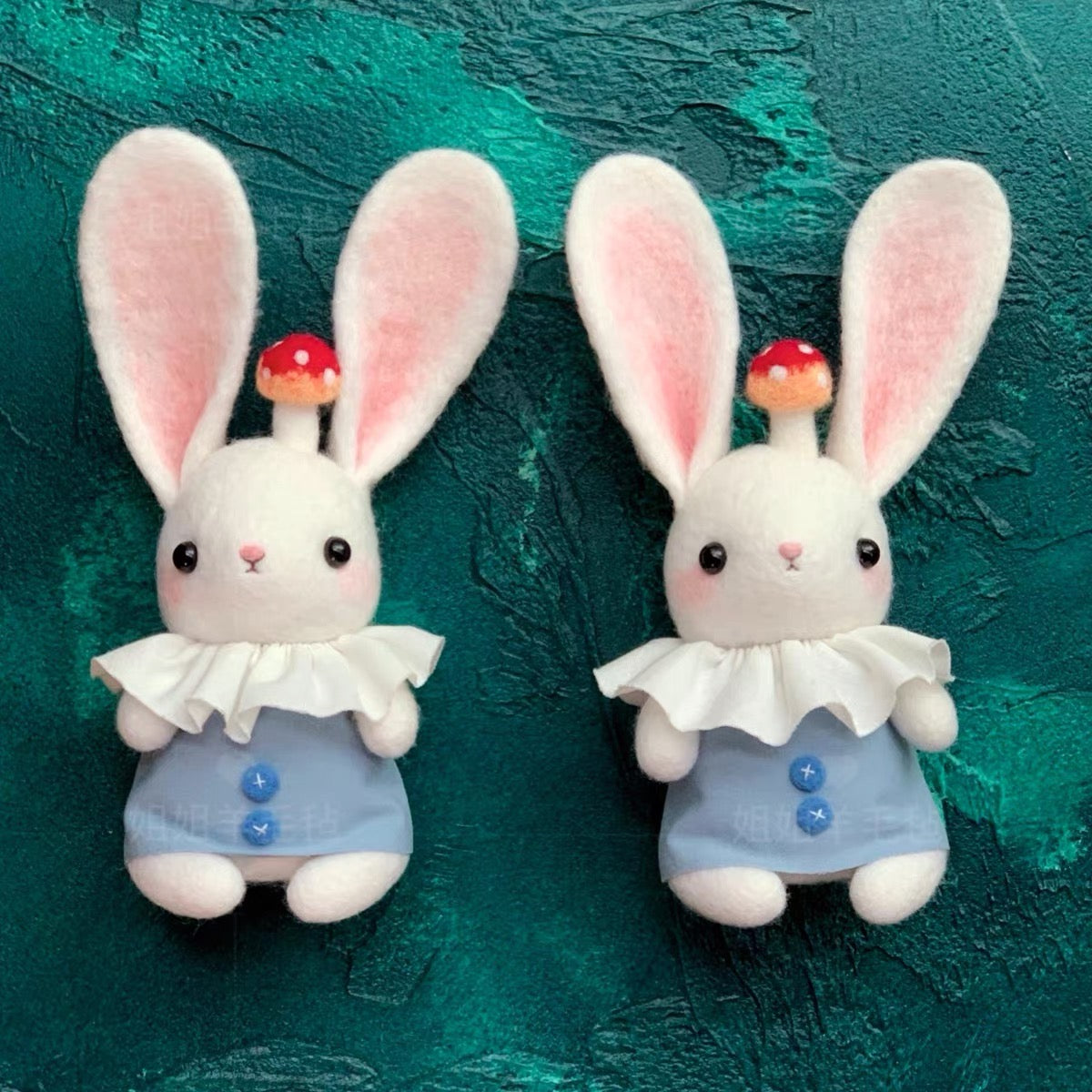 Needle Felting《rabbit》 Kit Handmade ,Animal Needle Felting Kit for Beginners 1set(2 rabbits)067