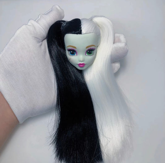 MONSTER HIGH DOLL 2023 WIGS 04