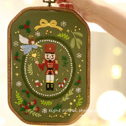 DIY 《The Nutcracker》 Embroidery Craft Kit. Embroidery Beginner Kit 04