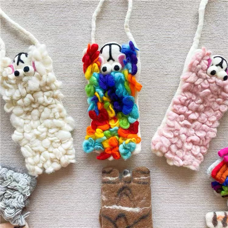 "Handmade with Love: The Charm of Handcrafted Felt Bags for Kids"