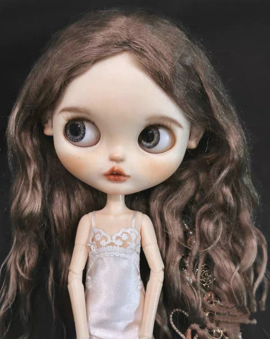 "Blythe Dolls for Sale: Find Your Perfect Companion at Our Blythe Shop"