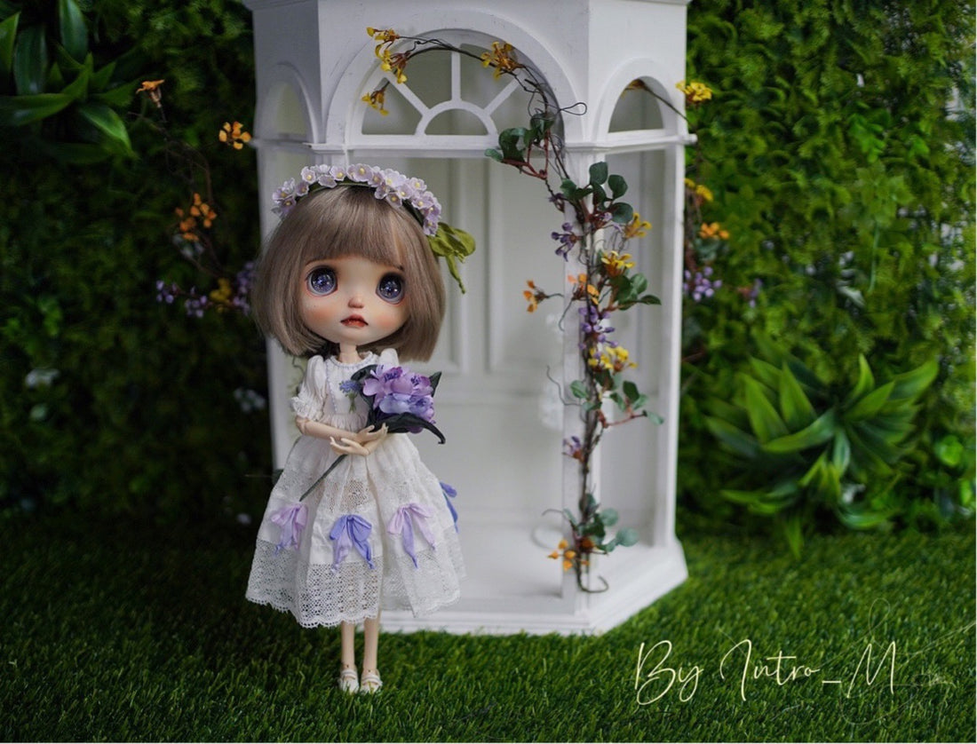 What's the meaning of Blythe doll?