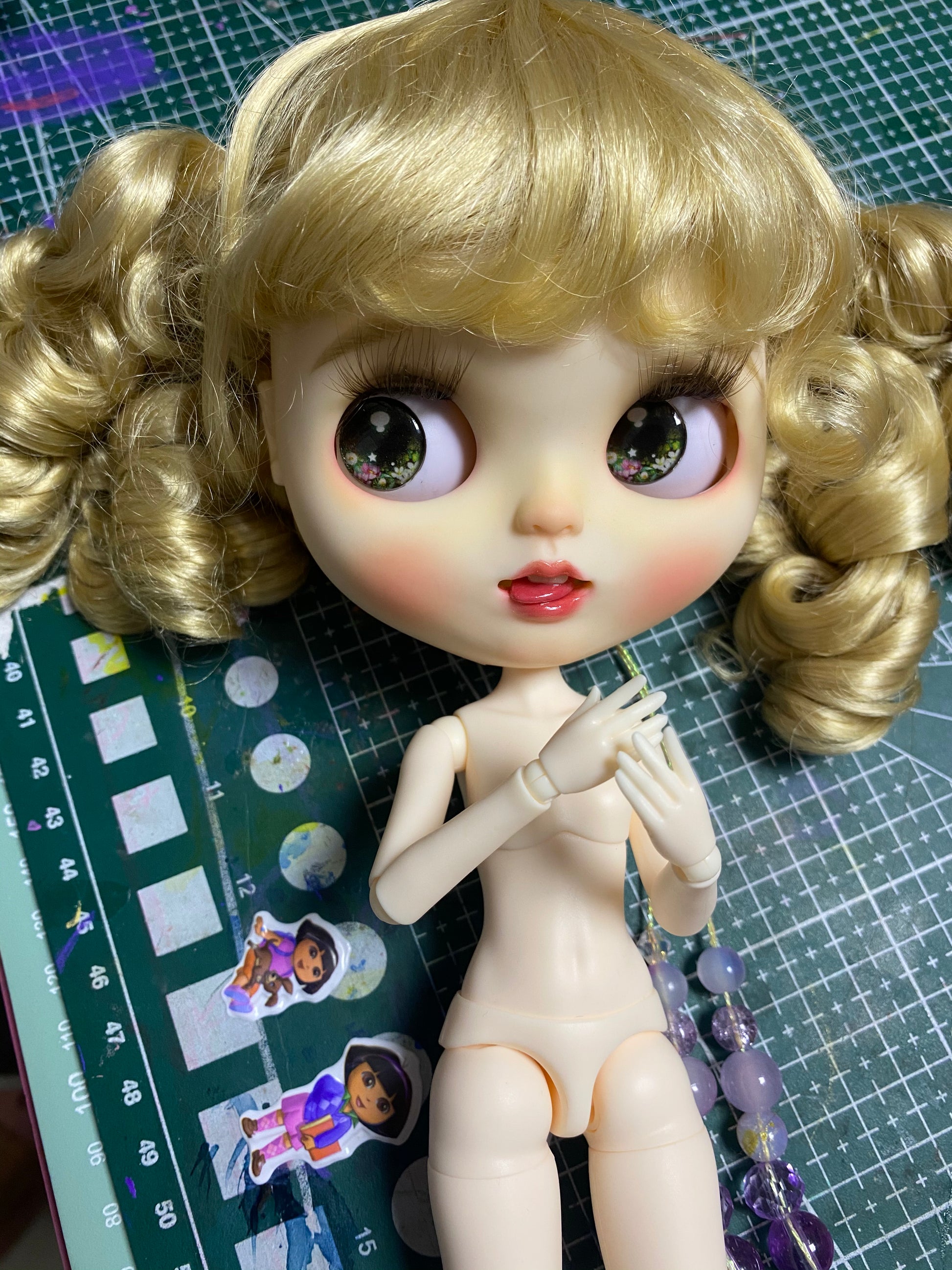 Retailer Ooak/Custom Neo Blythe Doll