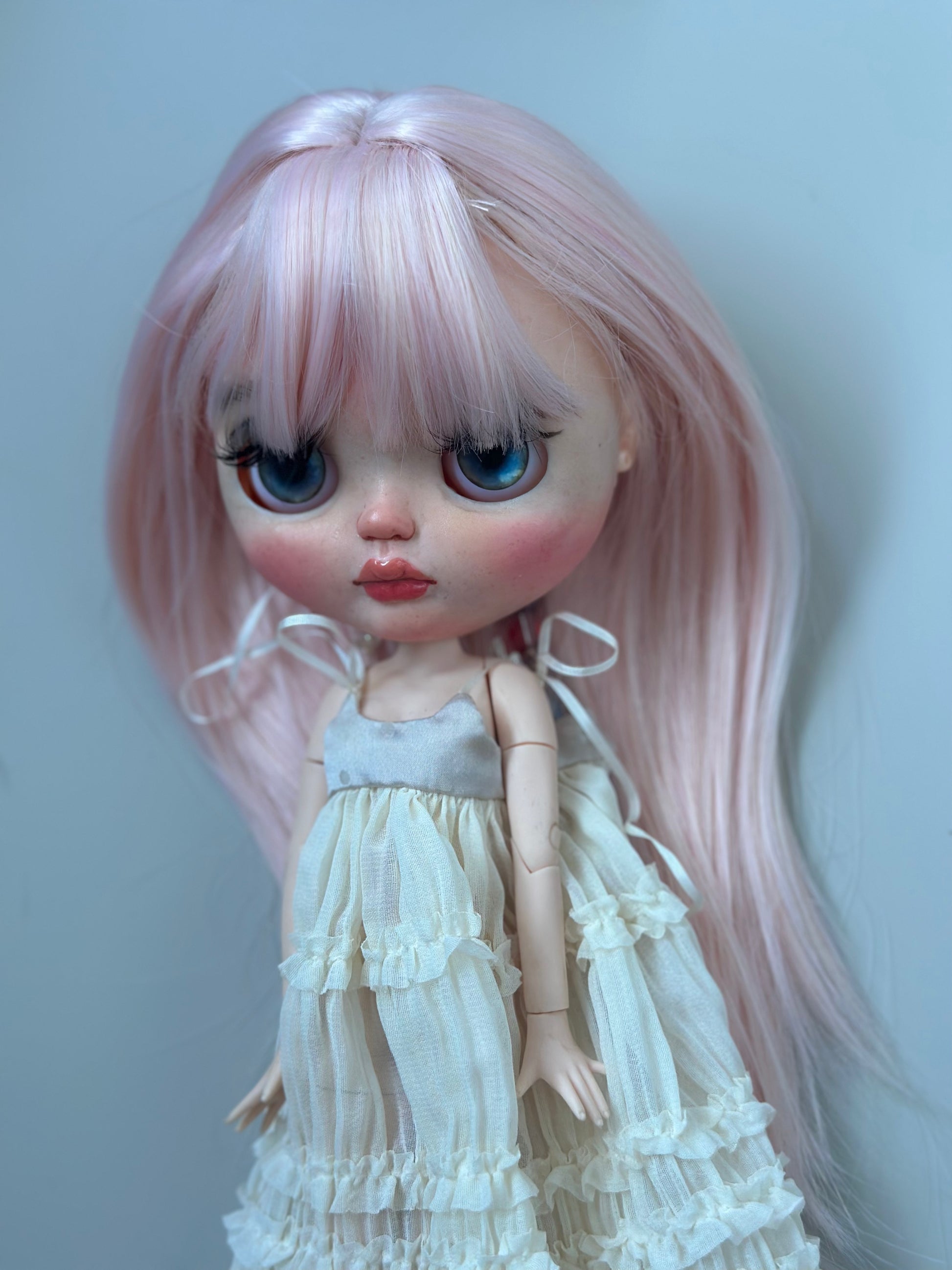 Poupée Blythe personnalisée OOAK artiste fabriquée avec des oreilles Poupée Blythe personnalisée OOAK artiste fabriquée avec des oreilles