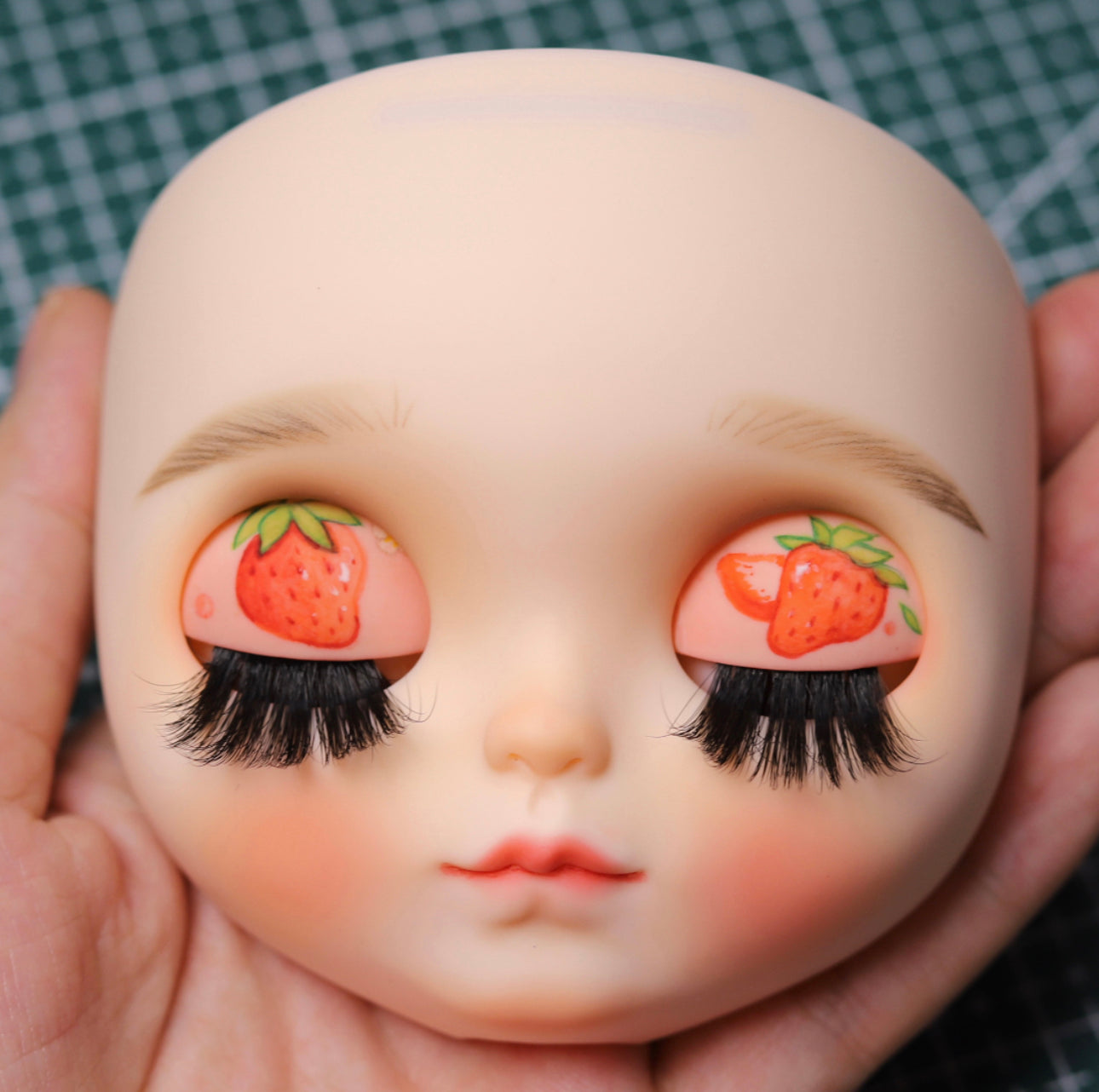 Blythe Doll Custom Faceplate with Makeup(WhiteSkin) -RBL 021