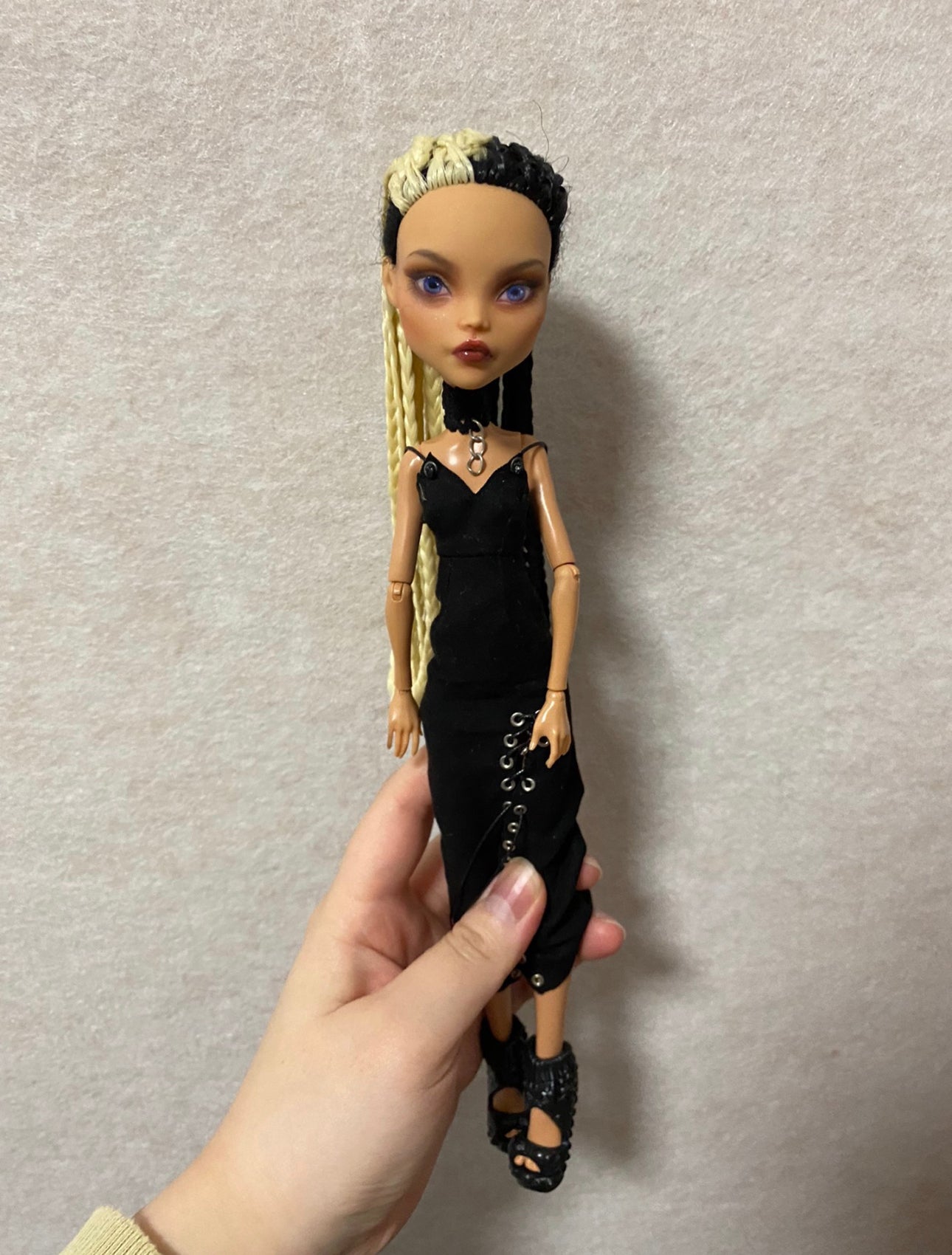 MONSTER HIGH DOLL OOAK CUSTOM，MONSTER HIGH DOLLS REPAINT,DRACULAURA - ART DOLL 0104