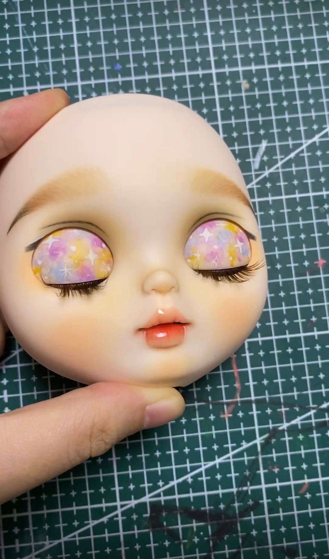 Blythe Doll Custom Faceplate with Makeup(White Skin) -RBL 09