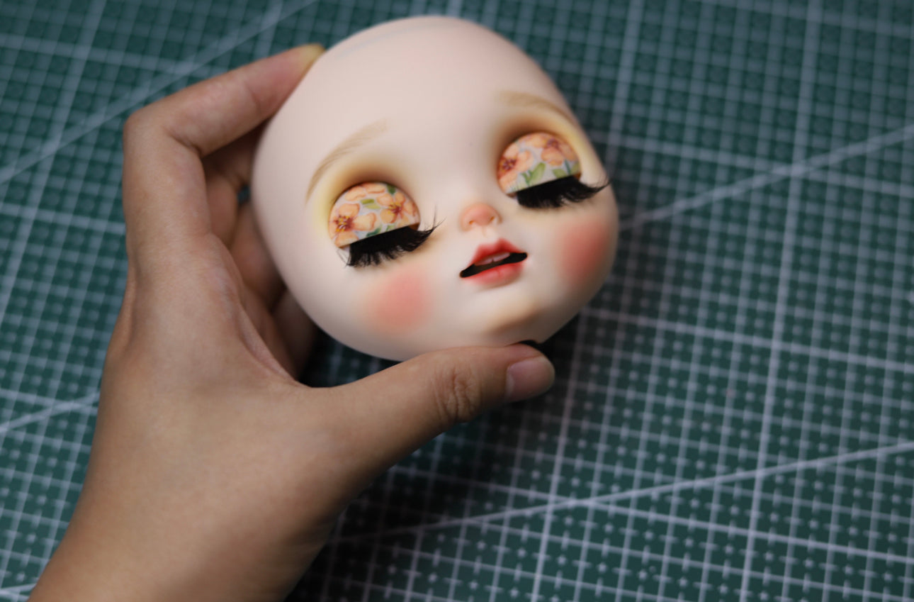 Blythe Doll Custom Faceplate with  Makeup(White Skin) -RBL 02