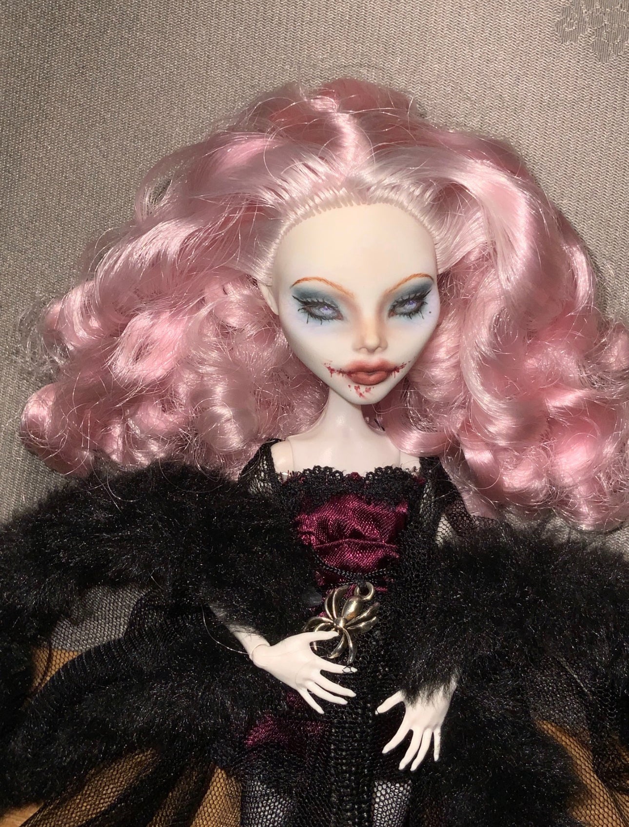 MONSTER HIGH DOLL OOAK CUSTOM，MONSTER HIGH DOLLS REPAINT,FRANKIE,DRACULAURA,LAGOONA ETC.- ART DOLL 0188