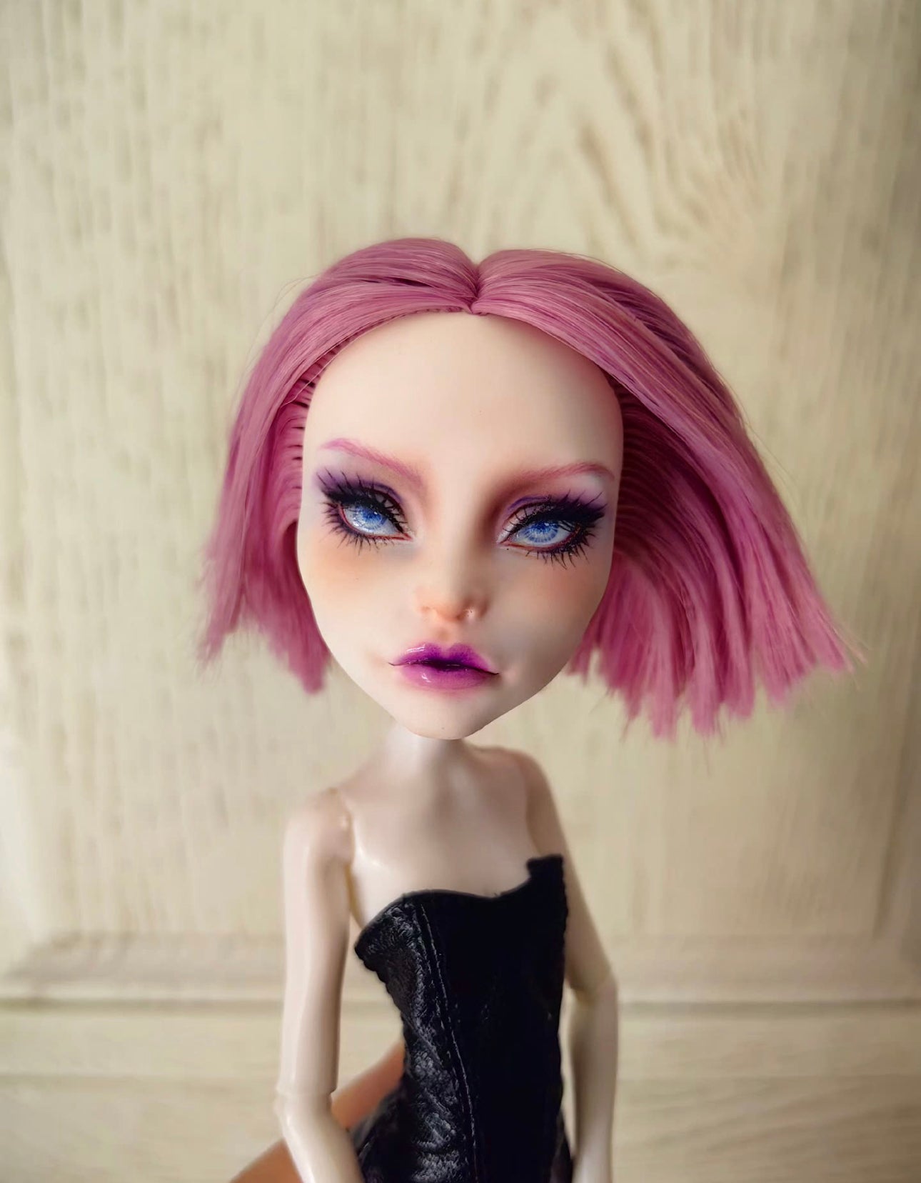 MONSTER HIGH DOLL OOAK CUSTOM，MONSTER HIGH DOLLS REPAINT,FRANKIE,DRACULAURA,LAGOONA ETC