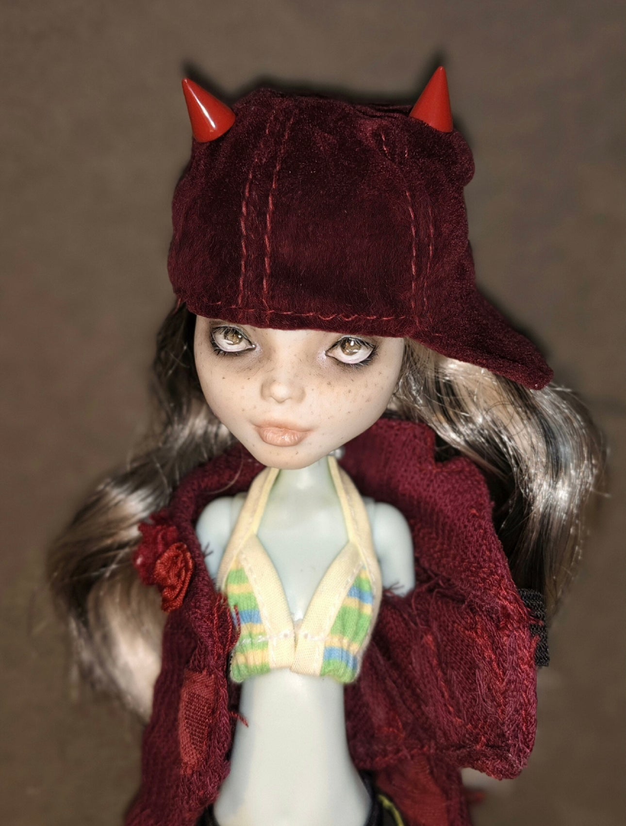 MONSTER HIGH DOLL OOAK CUSTOM，MONSTER HIGH DOLLS REPAINT,FRANKIE,DRACULAURA,LAGOONA ETC.- ART DOLL 0121