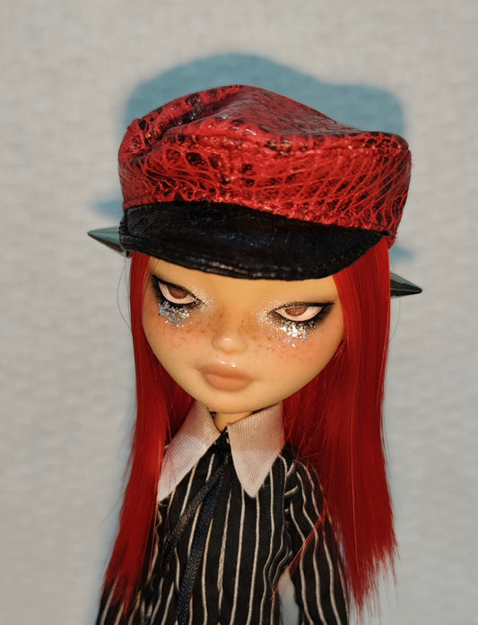 MONSTER HIGH DOLL OOAK CUSTOM，MONSTER HIGH DOLLS REPAINT,FRANKIE,DRACULAURA,LAGOONA ETC.- 2 DOLLS 0203