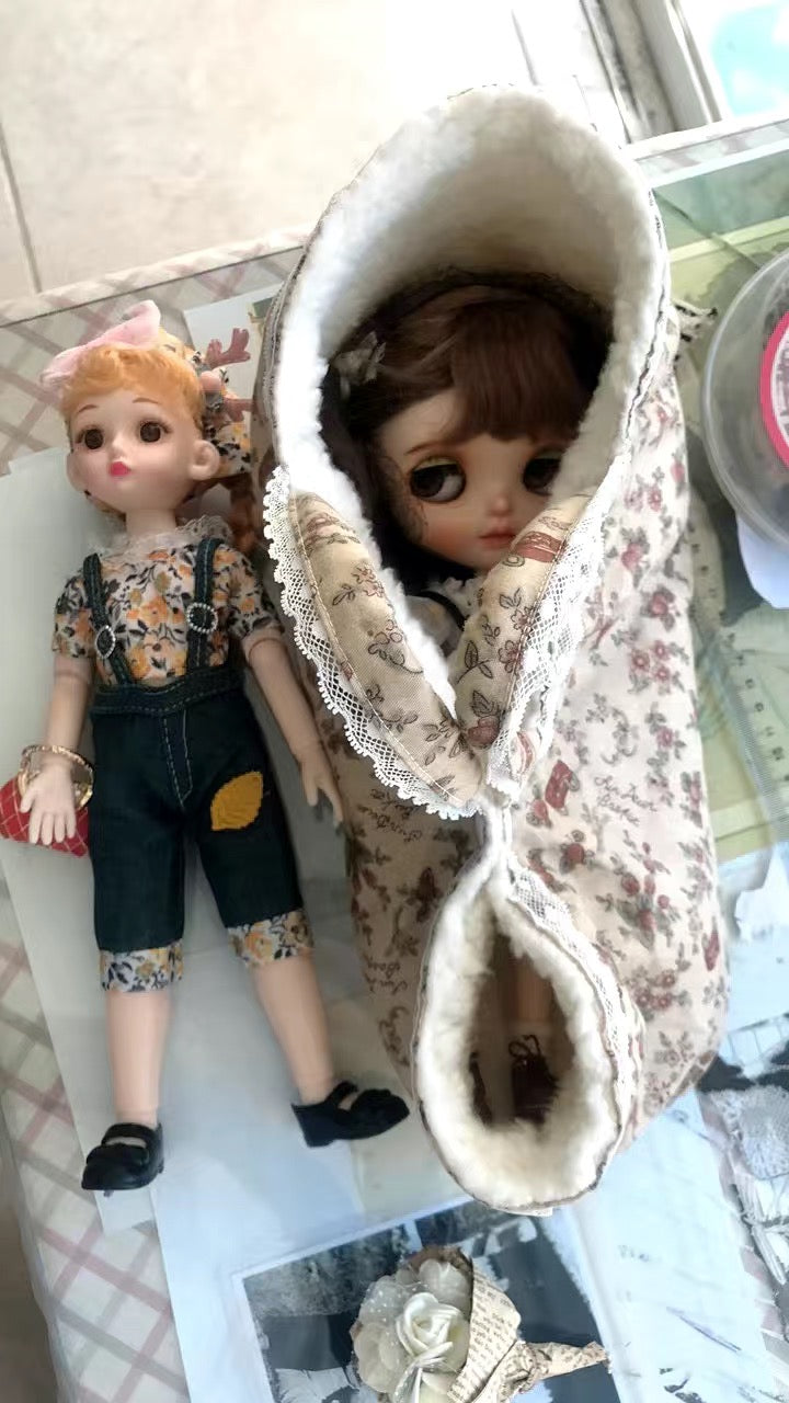 Protective and Stylish Blythe Doll sleep bag - Perfect for Travel and Storage 07