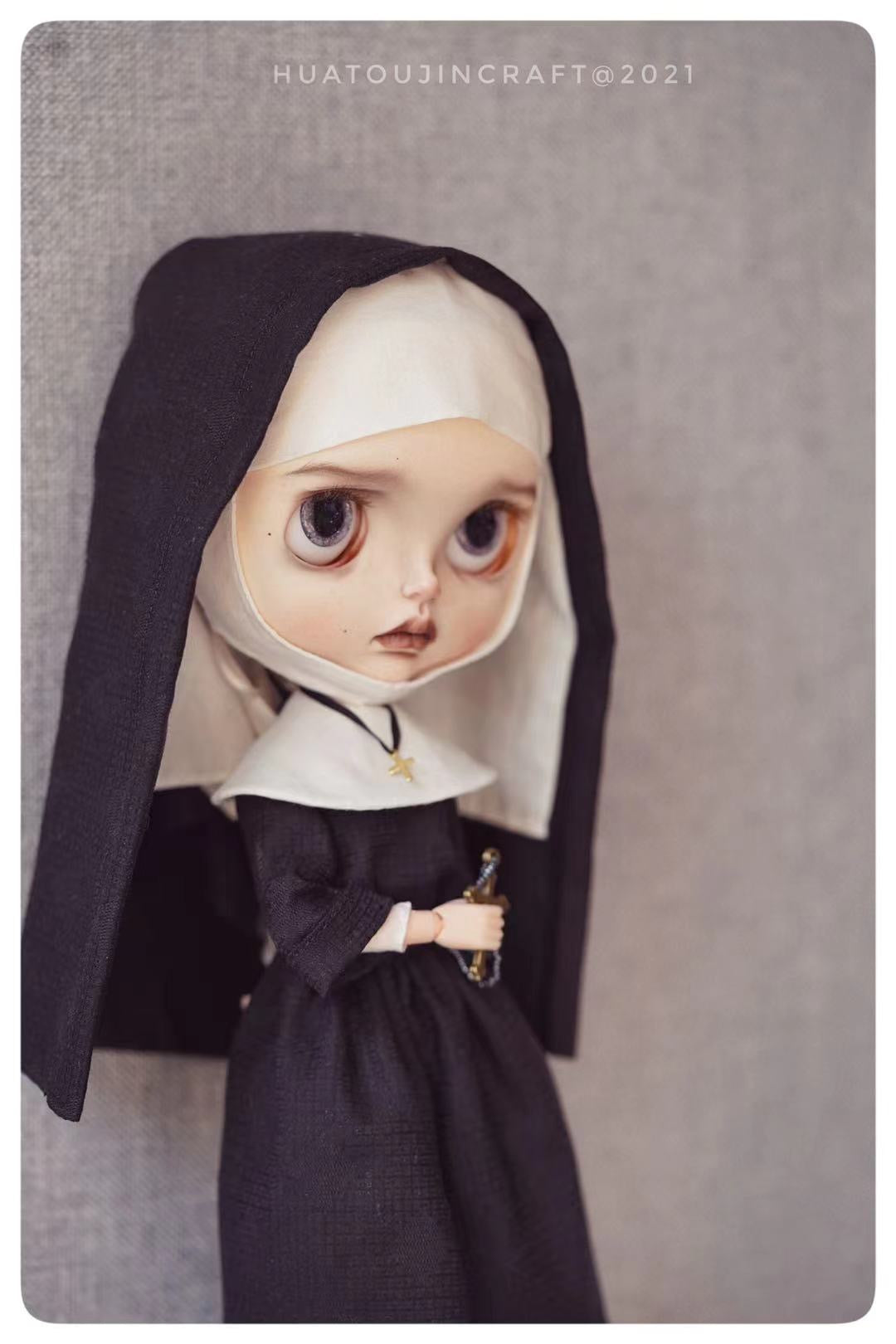 BLYTHE DOLL NUN cloth raw material DRESS 03