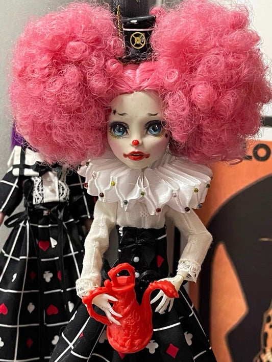 MONSTER HIGH DOLL OOAK CUSTOM -DRACULAURA CUSTOM DOLL 047