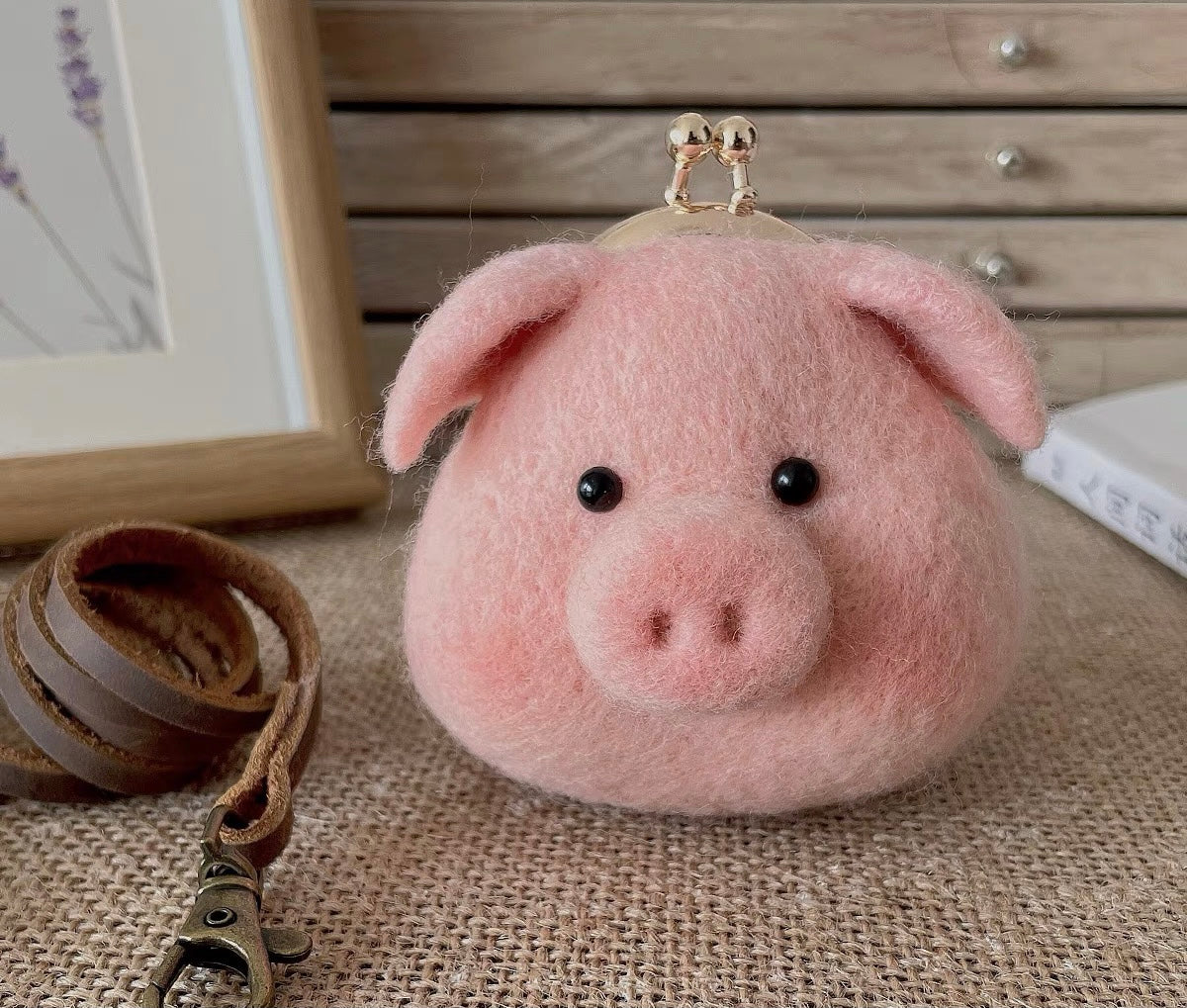 Needle felted wool Felting Animals 《PIG》Material Kit Handmade Craft  Wallets 017