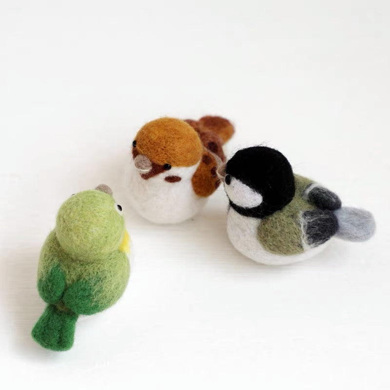 Needle felted wool Felting Animals 《birds》-Material Kit Handmade Craft Valentine's Day Gift 024