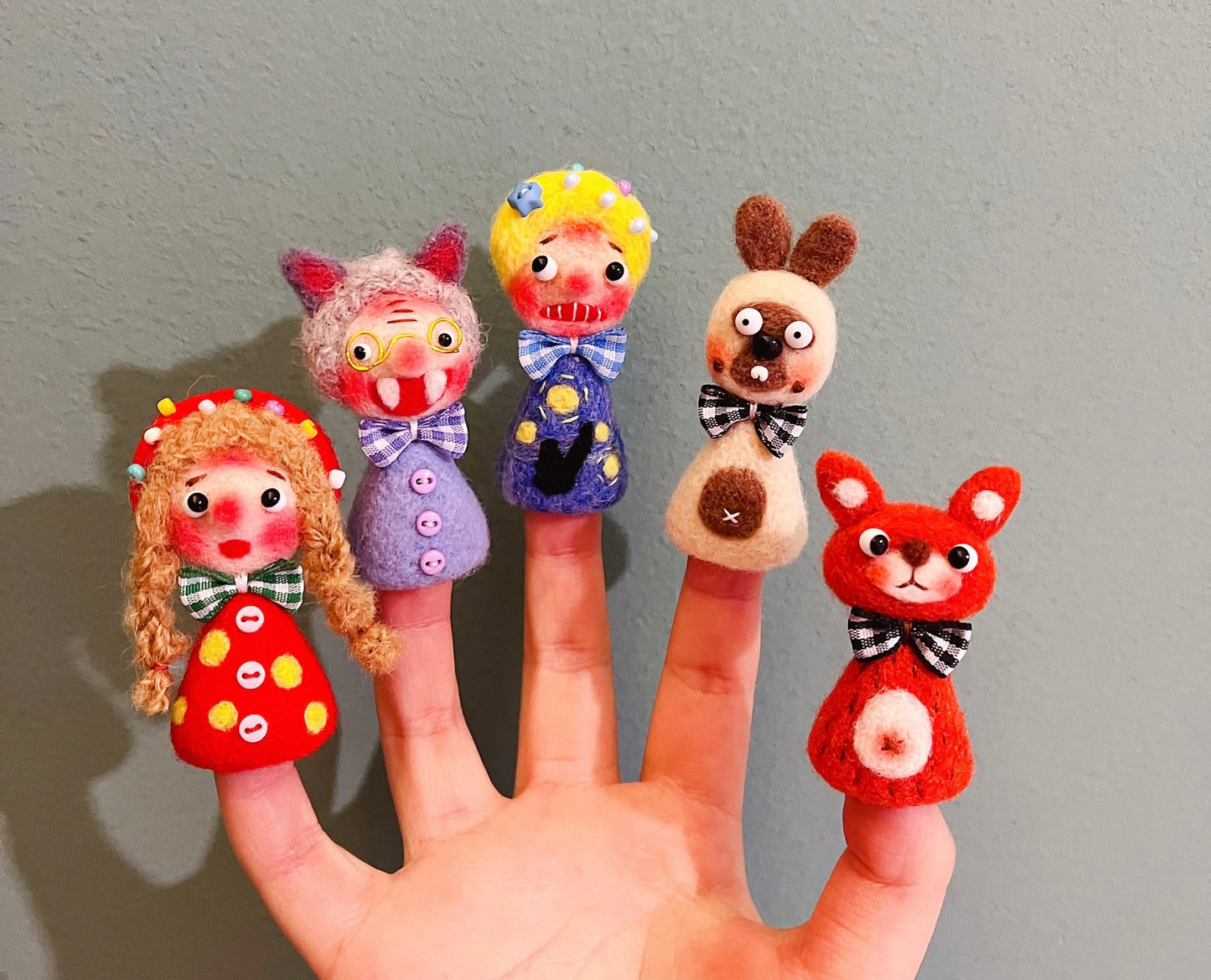 Needle felt wool ,needle felted mini toys. Handmade Craft  Children's Gift , felt art