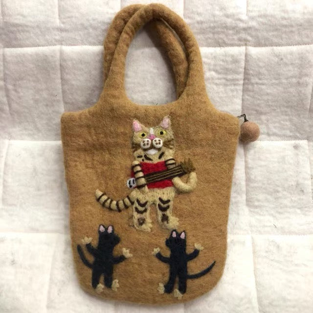 Felt handbag with cats detail,Handmade02