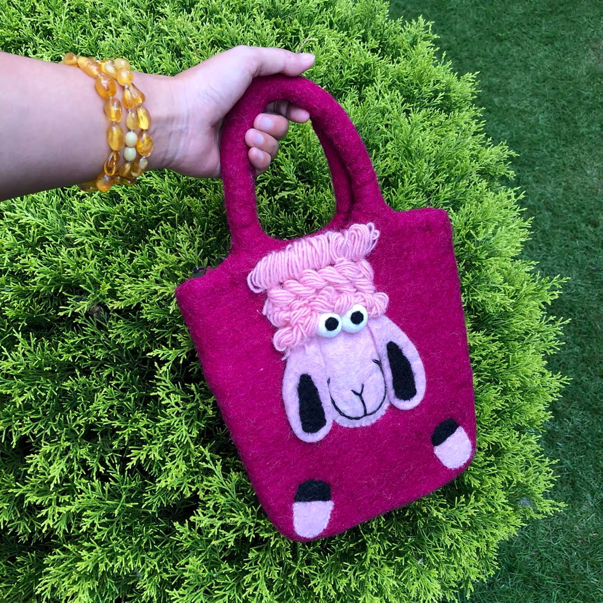 Felt handbag with sheep detail,Handmade04